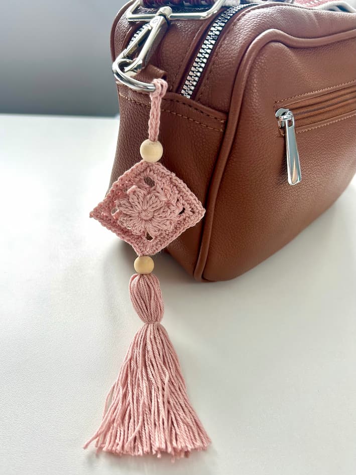 boho crochet charm free pattern