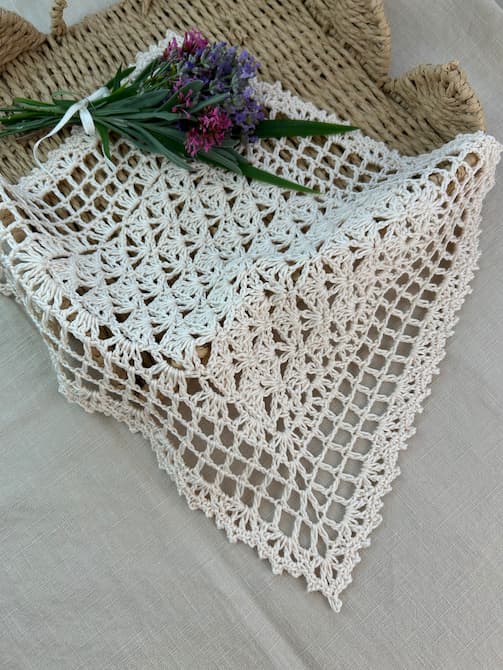 vintage lace crochet handkerchief pattern and video