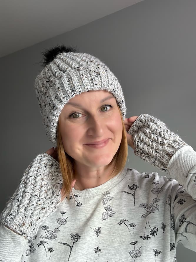 cable crochet fingerless gloves and hat pattern