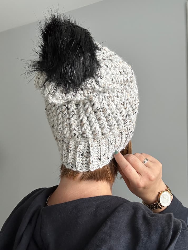 free crochet cable hat pattern in slouchy fit