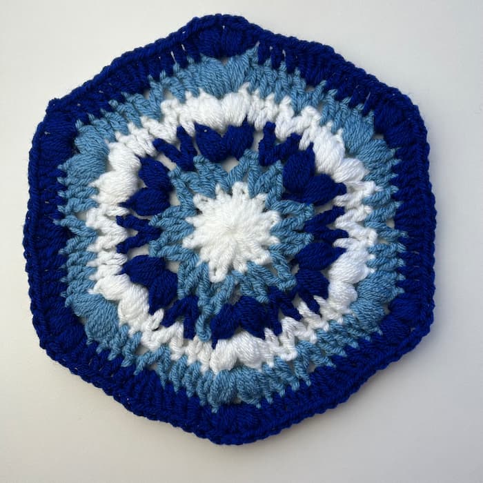 hexagon winter crochet blanket crochet along D