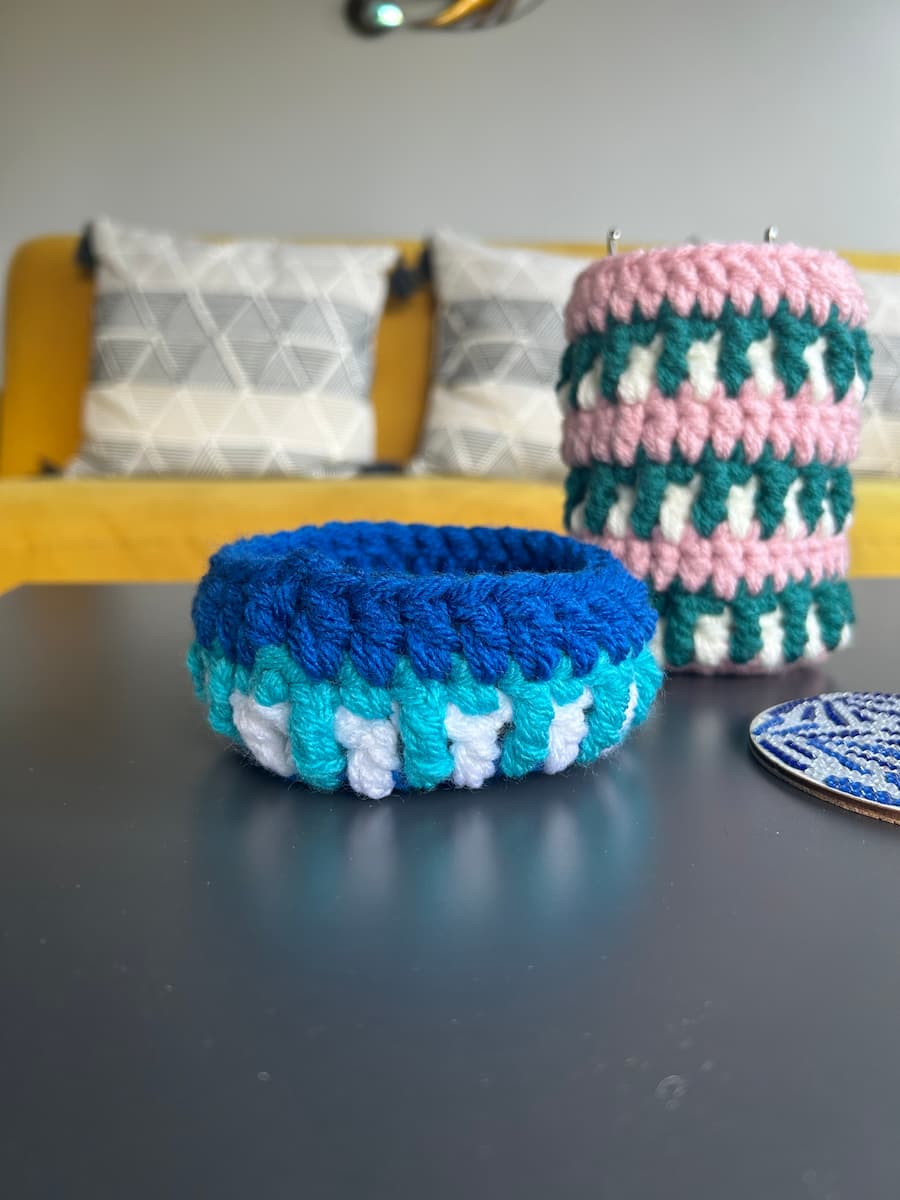 interlocking crochet basket adjustable