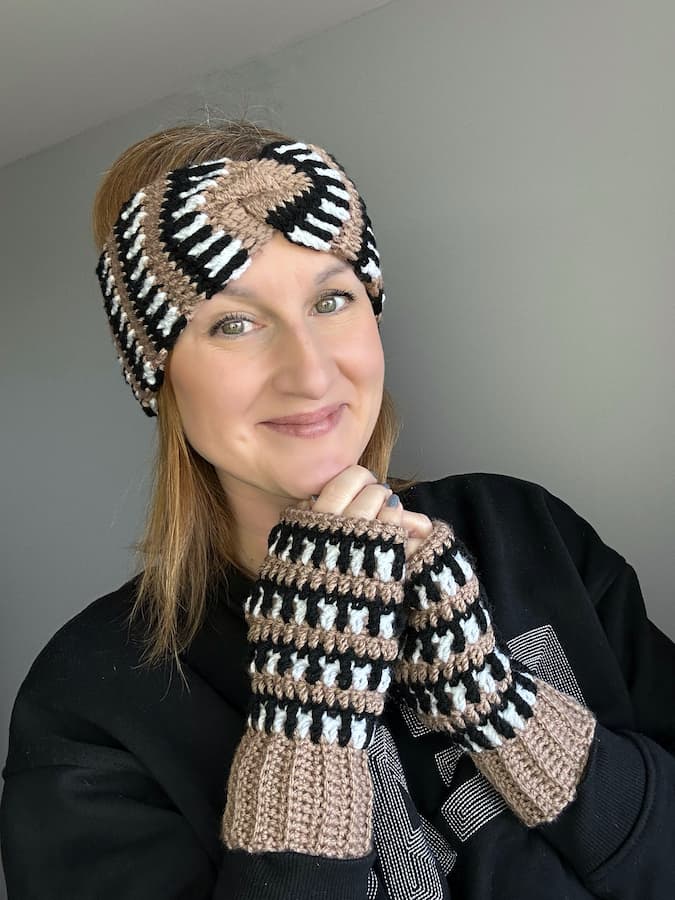 interlocking crochet ear warmer for women free pattern