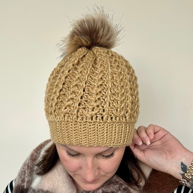 free textured crochet hat pattern for women